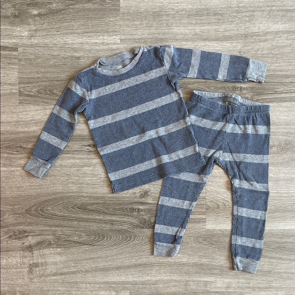 Carter's baby boys pajama set - Picture 1 of 3